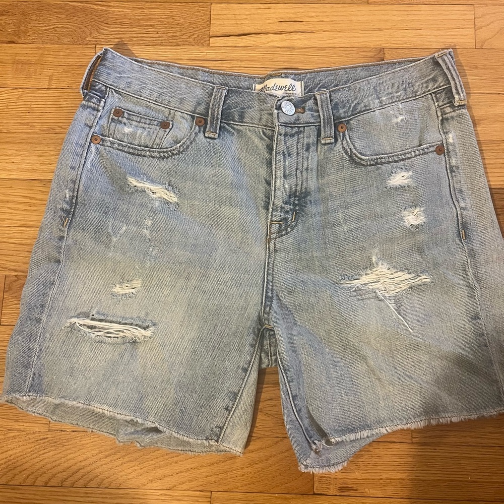 SOLD: Madewell low-rise Jean shorts